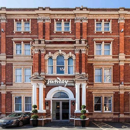 Exeter Rougemont Hotel By Sunday Ngoại thất bức ảnh
