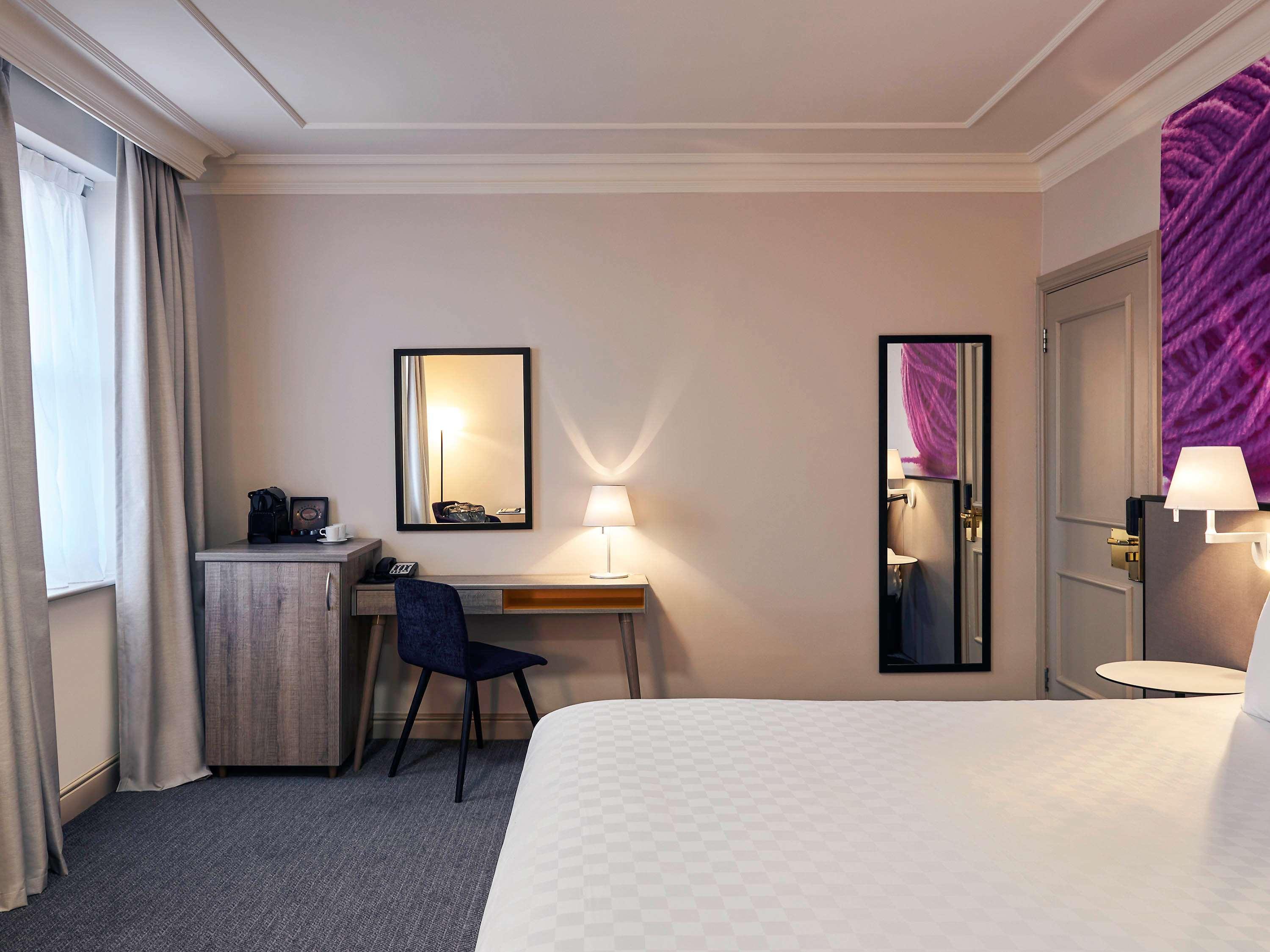 Exeter Rougemont Hotel By Sunday Ngoại thất bức ảnh