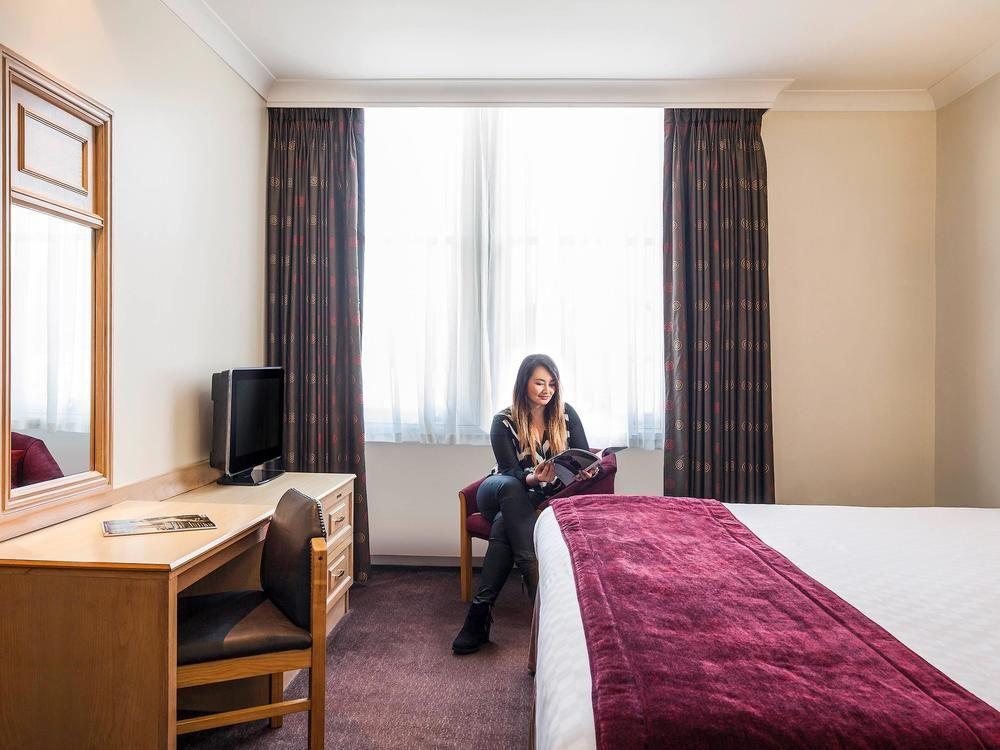 Exeter Rougemont Hotel By Sunday Ngoại thất bức ảnh